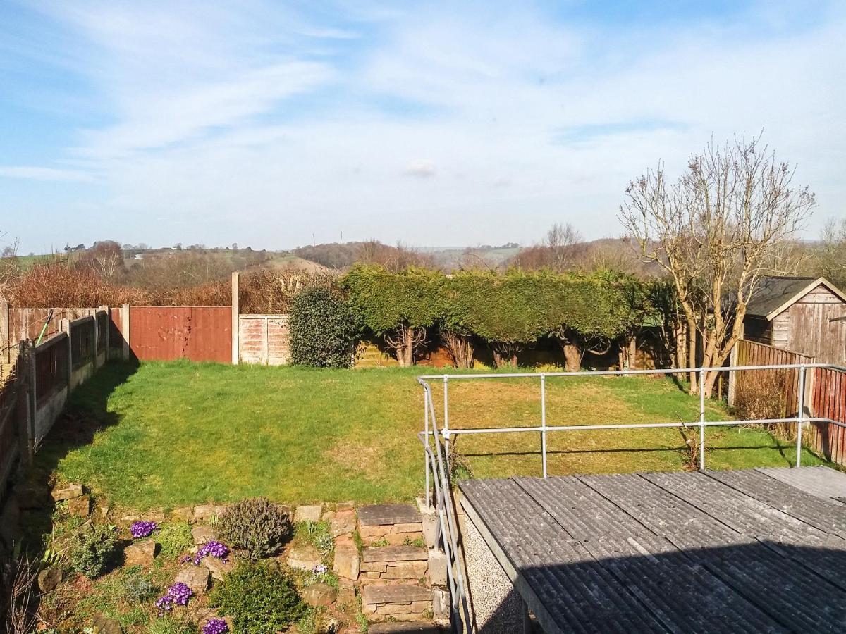 Villa Basford View Cheddleton Esterno foto